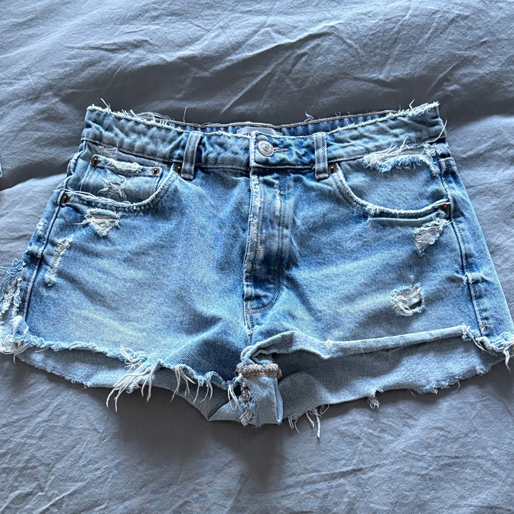 Zara Light Blue Distressed Jean Shorts short shorts 06 hole in back pocket